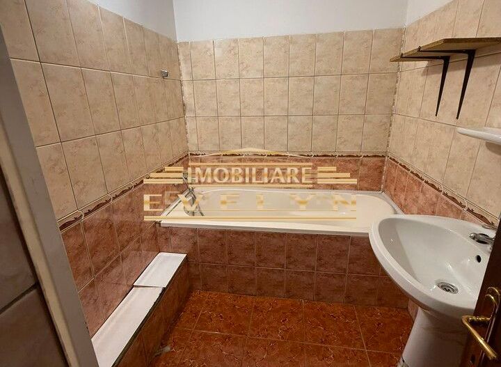 Apartament 3 camere – Strada Săvenilor | Etaj 2 | De închiriat sau vânzare - Poză 9