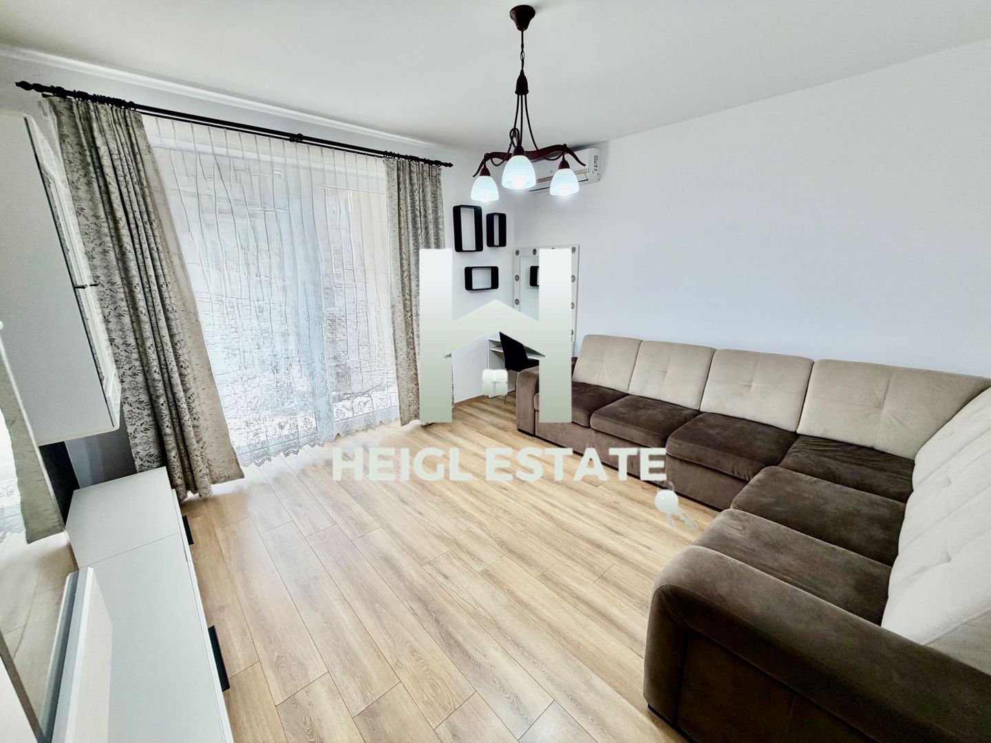 Apartament cu 2 camere decomandat situat la etajul 1 in Giroc - Poză 3