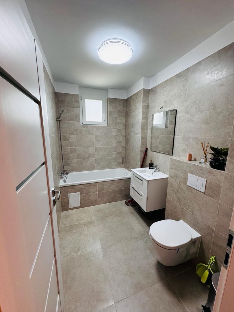 Apartament de inchiriat 3 camere 2 Baii Micalaca, parcare, bloc nou - Poză 6
