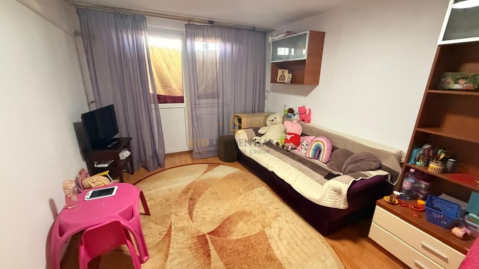 2 camere, zona Brancoveanu, loc de parcare+boxa, investitie garantata - Poză 1