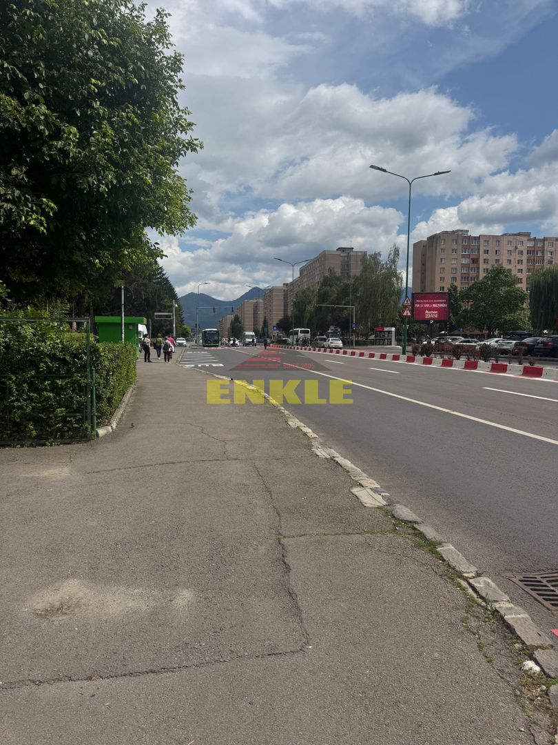 Vand spatiu comercial Brasov ,str.Jupiter, 48mp pret negociabil! - Poză 6