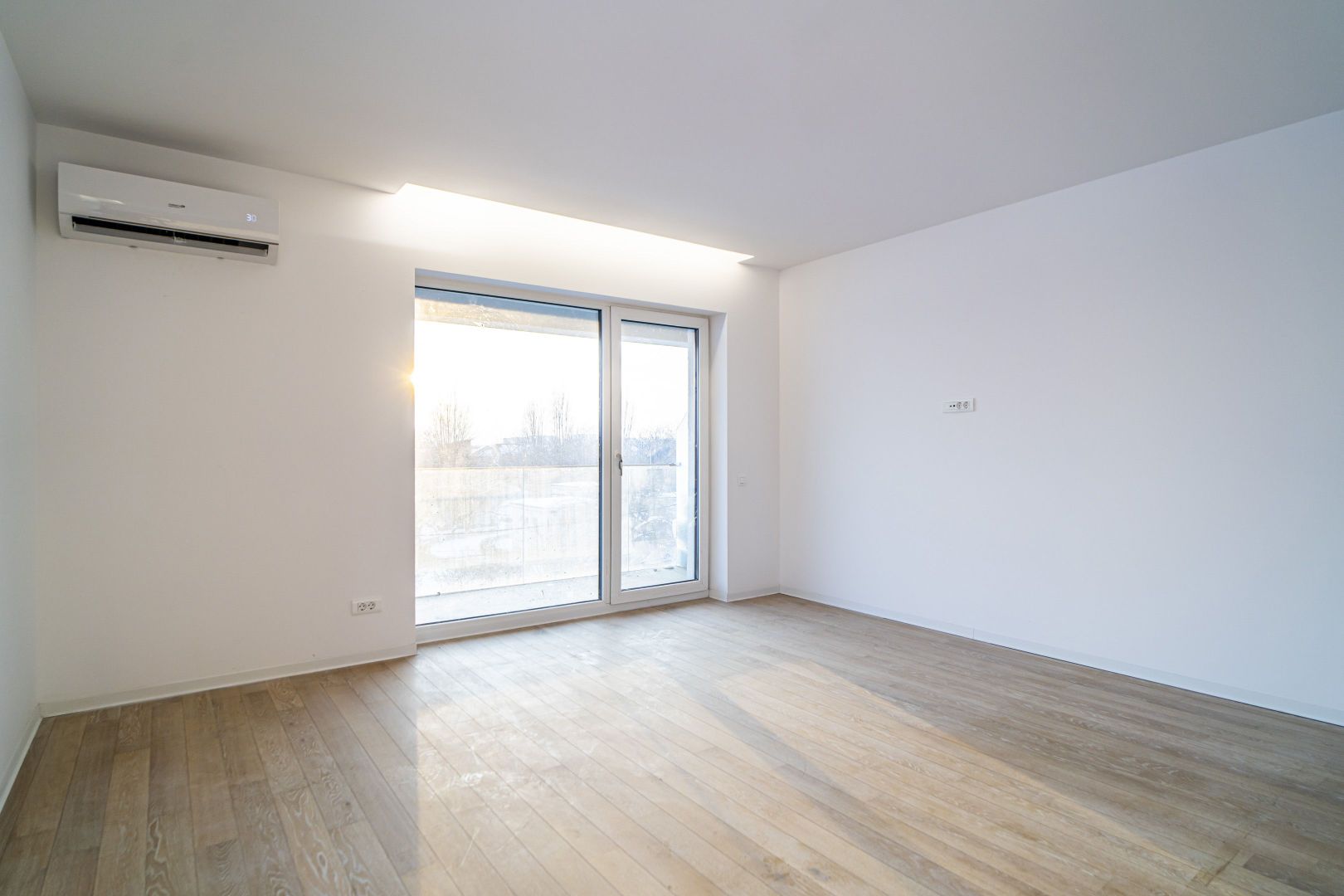 Strada Ghidigeni,  Raul Doamnei, 2 camere, etaj 2, bloc nou, DOAR PLATA CASH - Poză 6