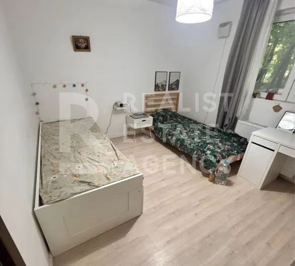 Vânzare, apartament cu 2 camere în zona Drumul Taberei - Poză 3
