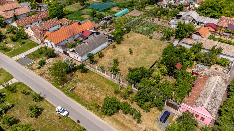 Rezervat! Teren intravilan cu front stradal de 26 m, în Nădlac - Poză 6