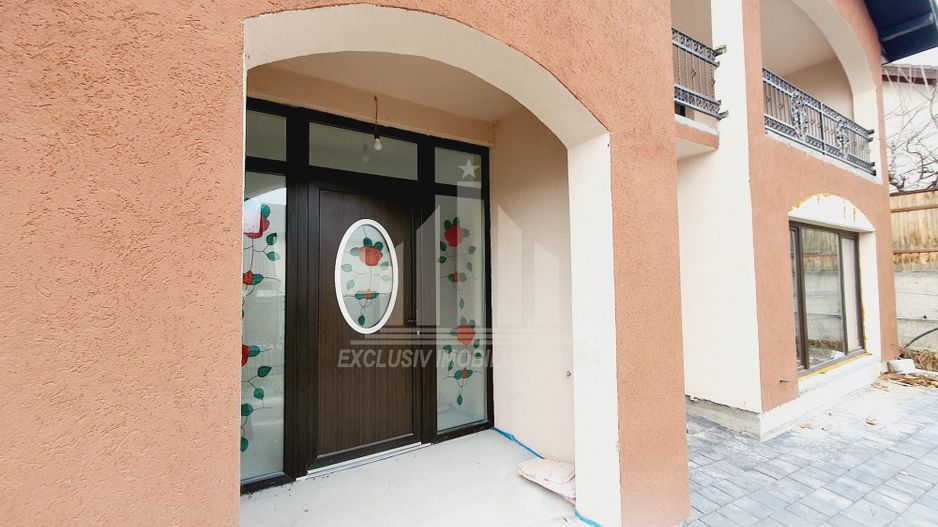 Casa de vanzare in Cetate - zona Piata - Poză 2