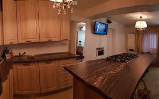 Particular vila + spatiu comercial 290 mp Unirii investitie cu preluare chiriasi - Poză 5