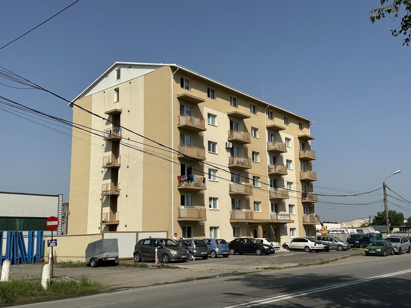 Garsoniera complet mobilata si utilata - Poză 2