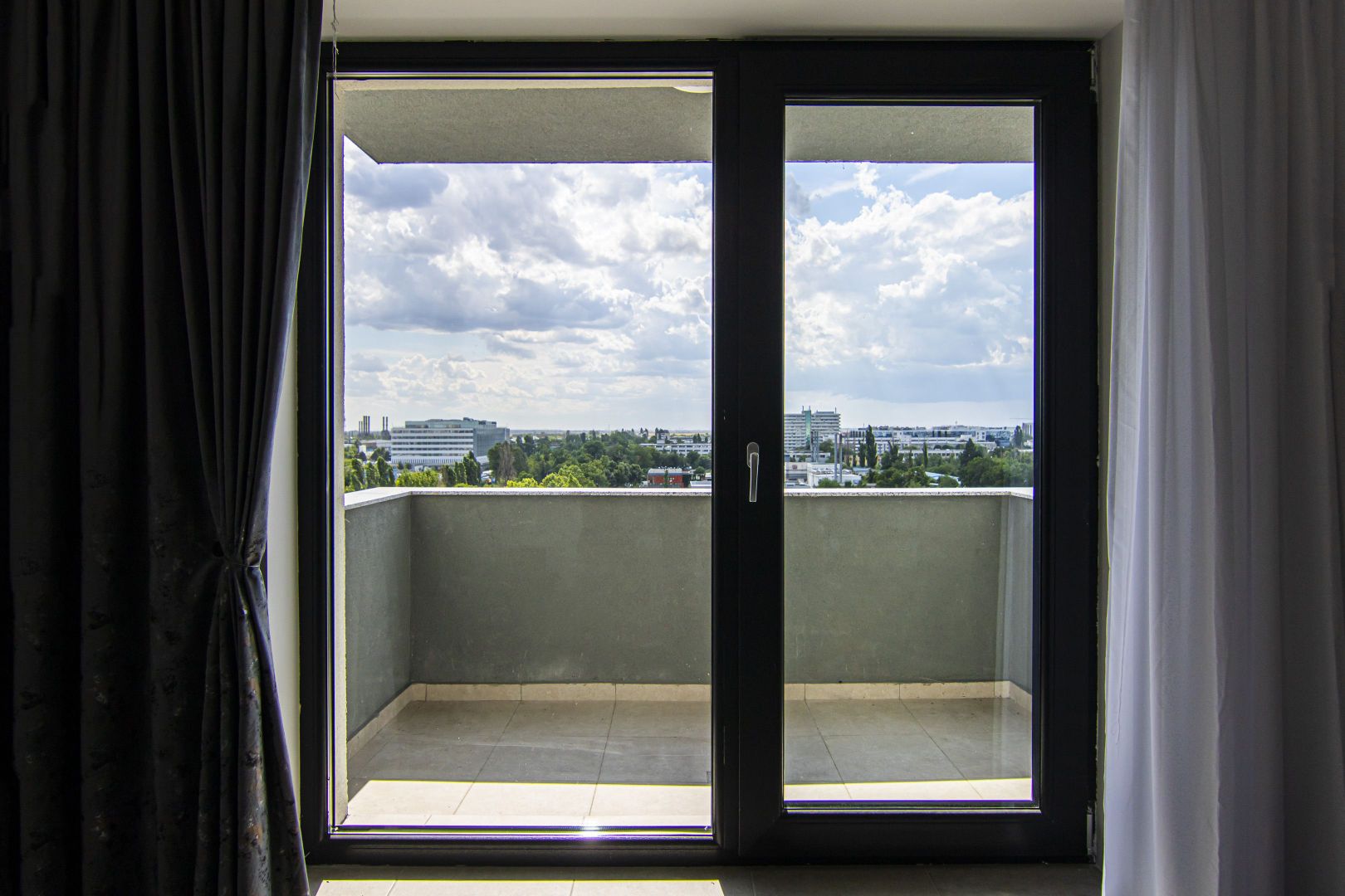 Prima inchiriere 2 Camere, 64 mp, etaj 8,  METROU Preciziei, parcare subsol - Poză 9