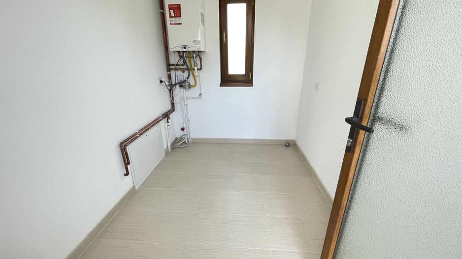 Duplex despartit prin spatiu tehnic - Poză 16