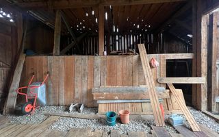 De vanzare casa, atelier fierarie, 4 anexe - 2507 mp in Manastirea Humorului - Poză 9