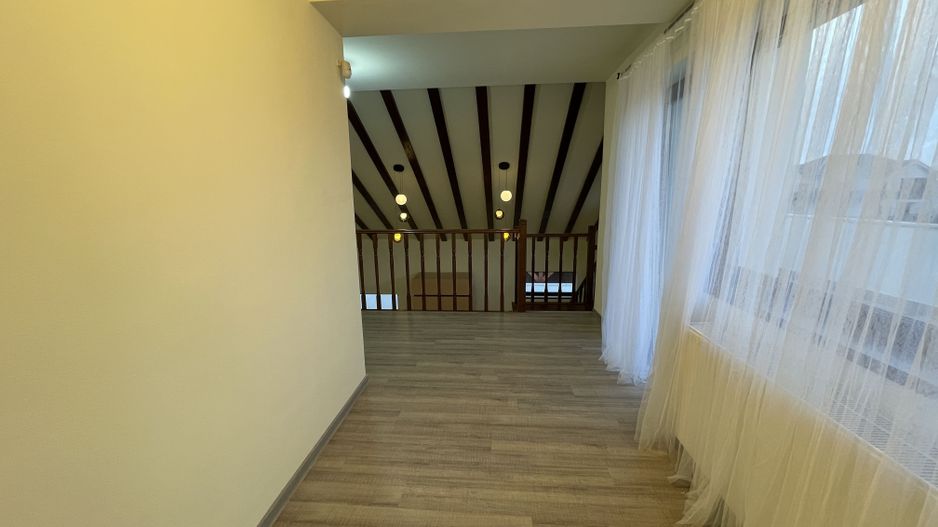 Casa moderna P+1E,spatioasa,teren 700 mp in Sacalaz - Poză 25