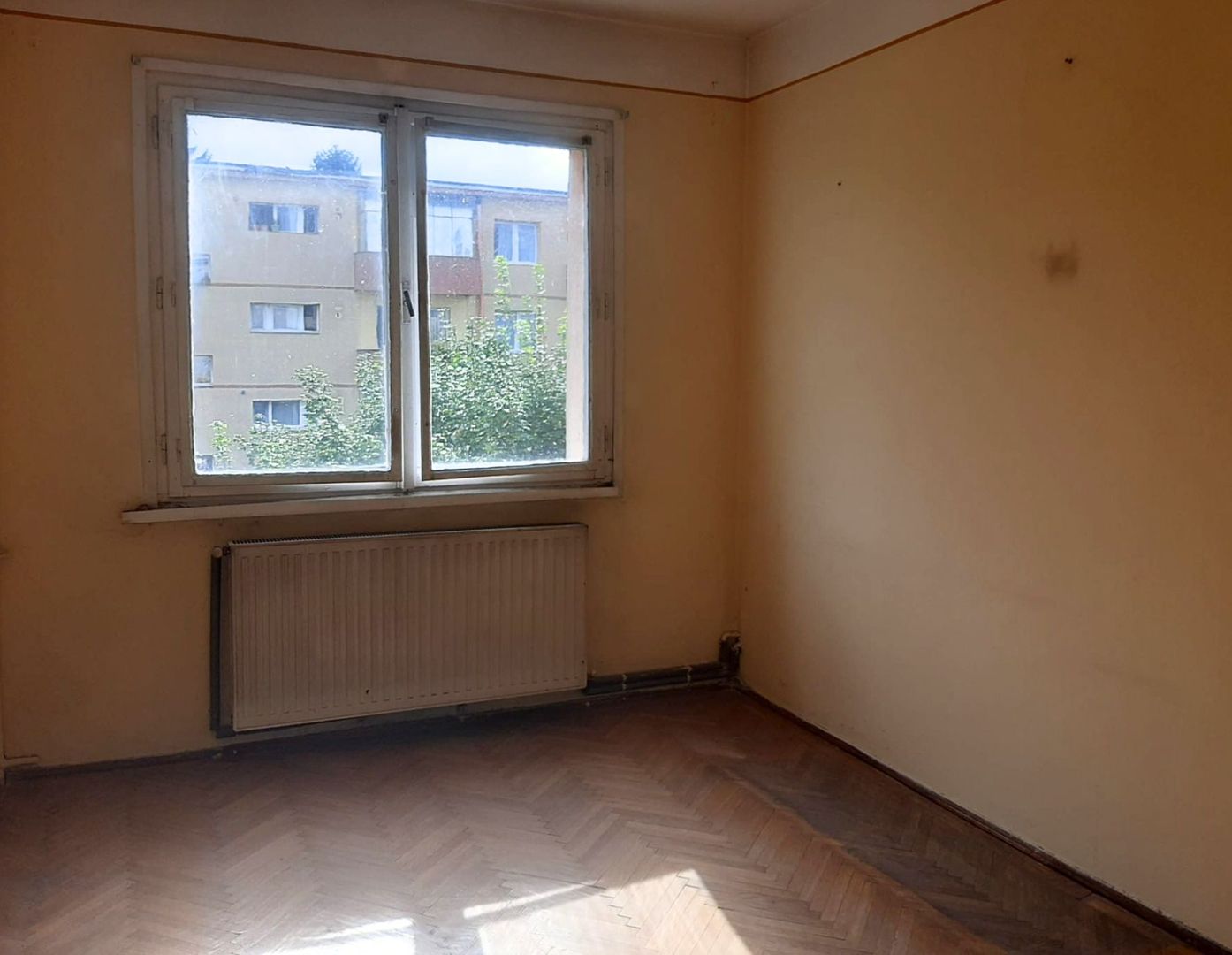 Apartament 2 camere 89000 EUR etaj intermediar foarte aproape de piata Astra - Poză 10