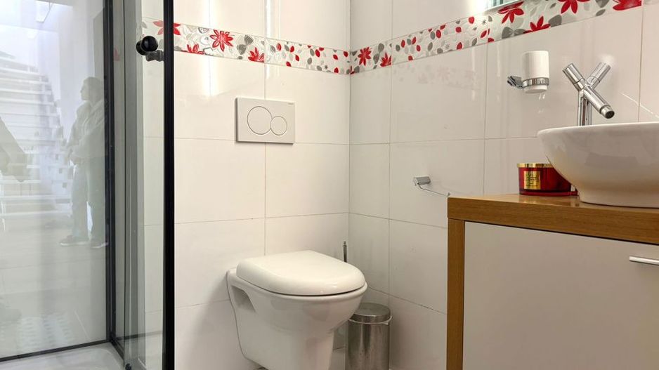 Penthouse pe 2 niveluri l 160 mp utili l terase 75 mp l parcare l B. Z - Poză 6