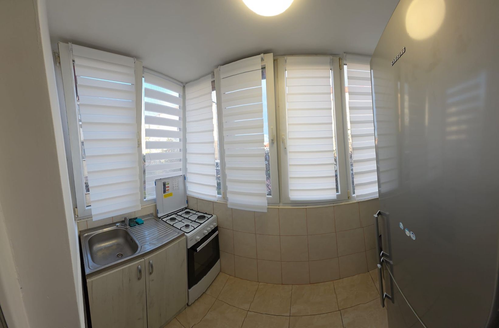 Inchiriere apart. 2 cam. pe B-dul Nufărului, nr.71, Oradea - Poză 8