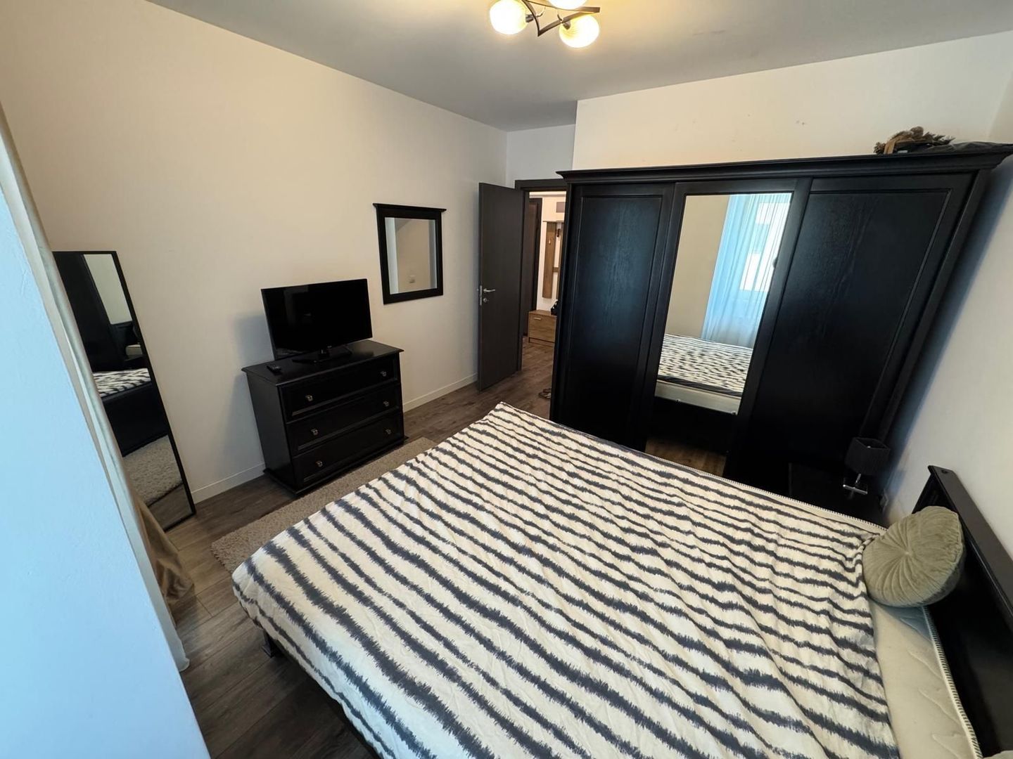 Apartament 2 camere decomandat | Conest Grand Residence | Iulius Mall - Poză 4