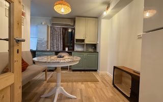 Apartament renovat cu CENTRALA PROPRIE - Poză 9