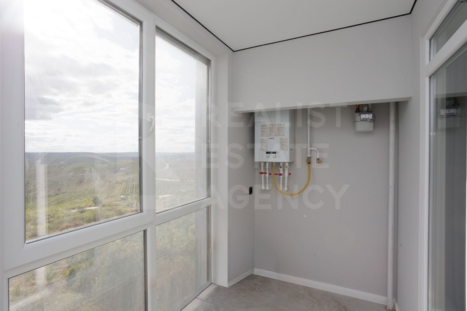 Vânzare, apartament spațios suprafața 75 mp, str. laloveni, Telecentru - Poză 8