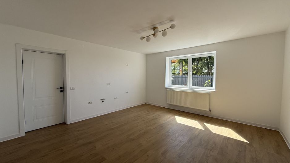 Apartament cu 2 camere in casa in Blumana, Brasov - Poză 12