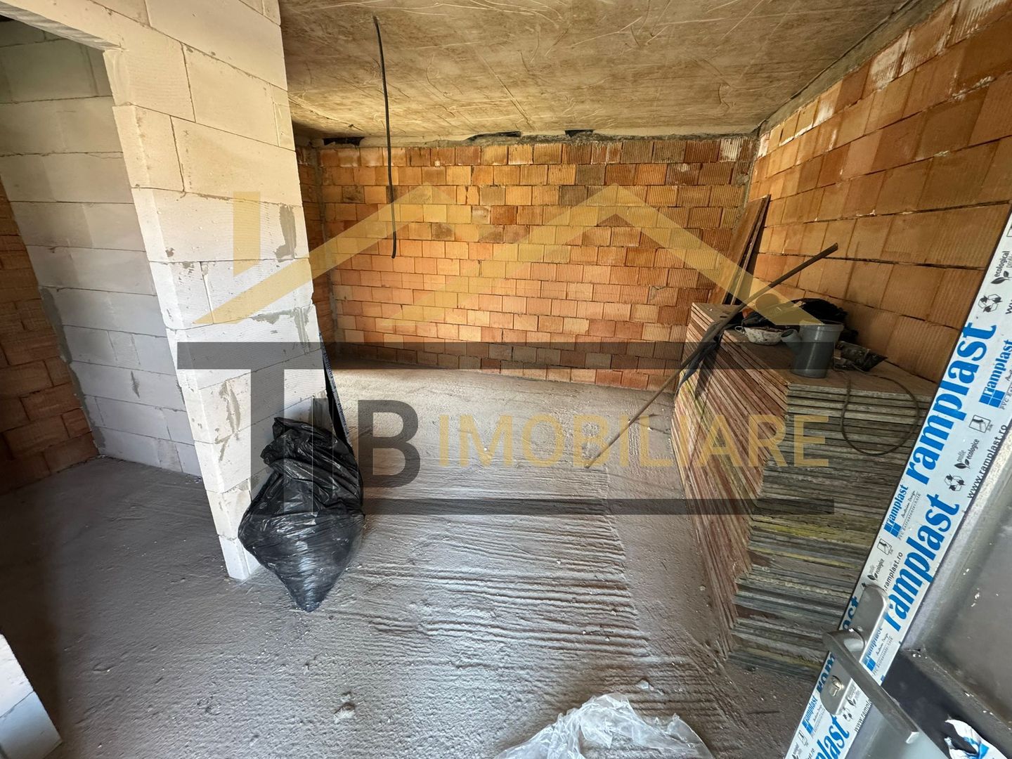 Apartament cu 2 camere, parcare, 50mp, Zona Sangeorgiu de Mures - Poză 7