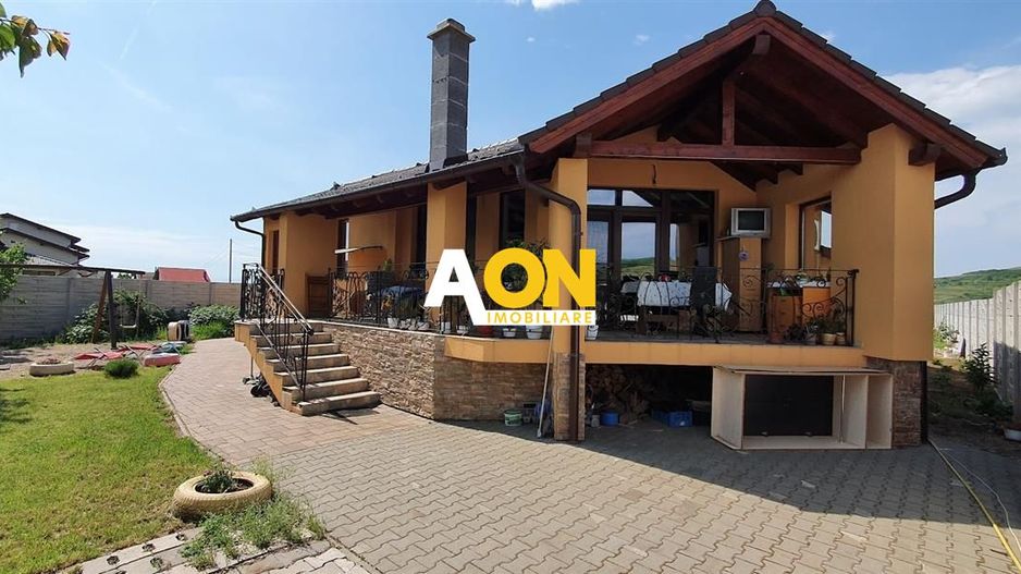 Casa parter+demisol, 1200 mp teren, pretabila pt 2 familii, Sard - Poză 4