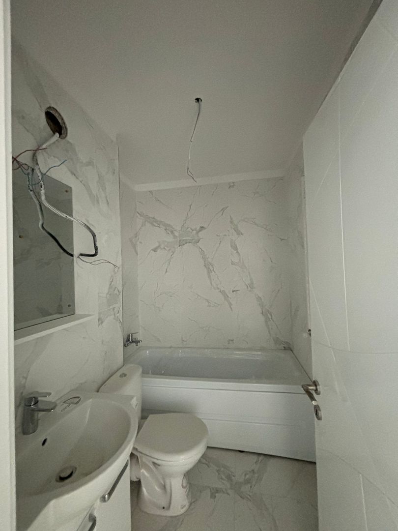 APARTAMENT 3 CAMERE POZITIE IDEALA 8 MINUTE METROU TECLU - Poză 4