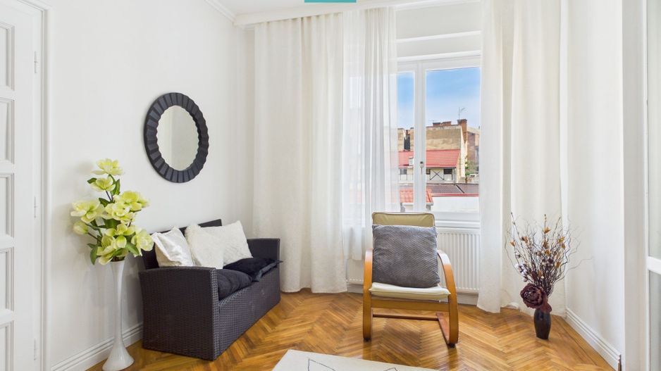 Apartament spațios în clădire ultracentrală - Poză 7