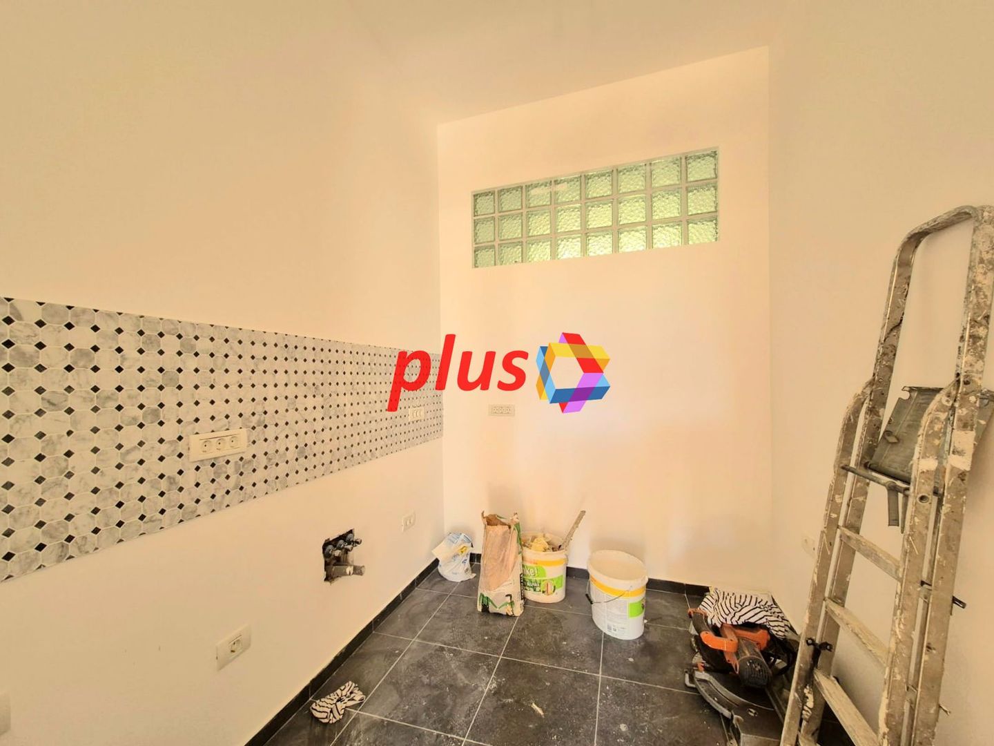 Spatiu birouri de închiriat Brasov - 80 mp # plus-imo.ro - Poză 9