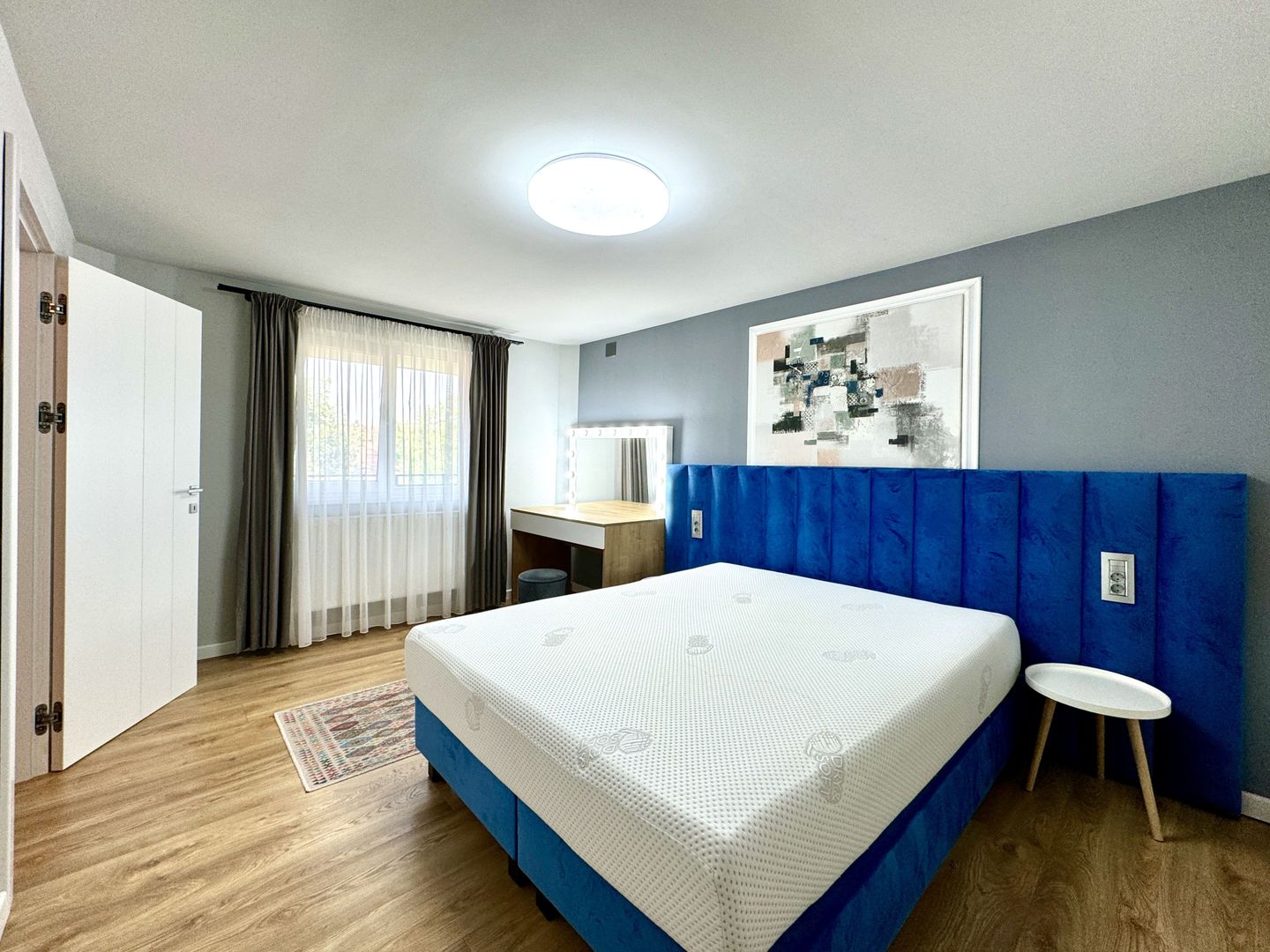 Apartament 2 camere CENTRAL - in clădire cu 4 apartamente - Poză 1