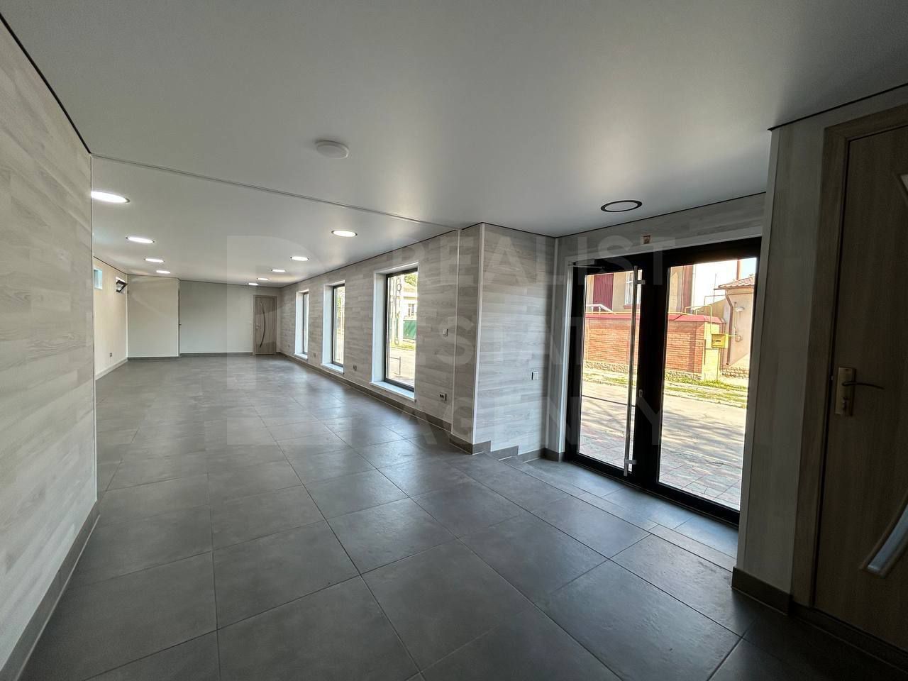 Vânzare, spațiu comercial, 84 mp str. Alexandru Pușkin Bălți - Poză 4