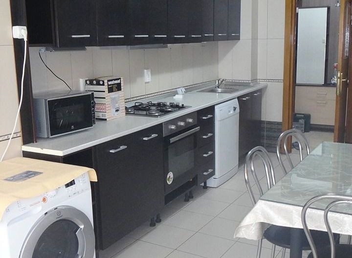 Apartament de inchiriat pe Faleza Dunarii - 3 camere, 105 mp, parter - Poză 22