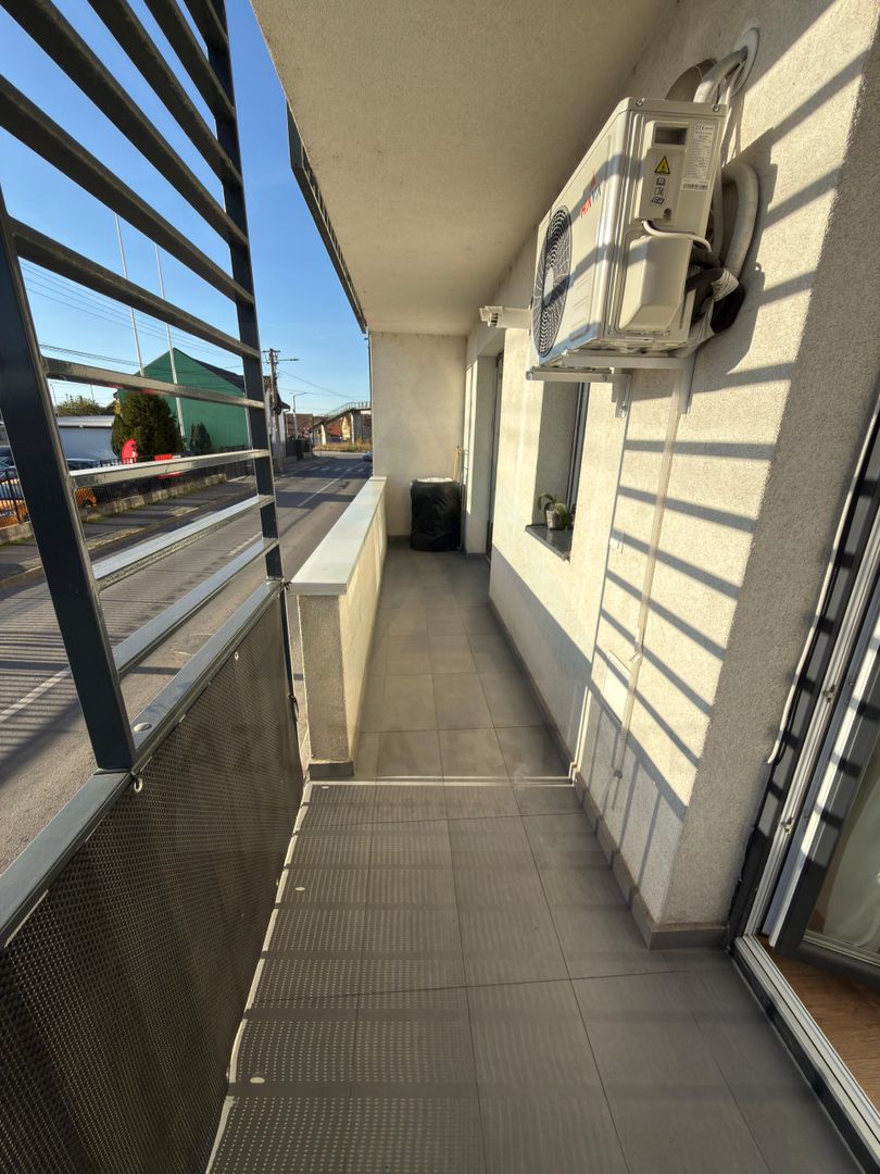 Apartament utilat 3 camere etaj 1 balcon 10 mp si parcare in Terezian - Poză 13