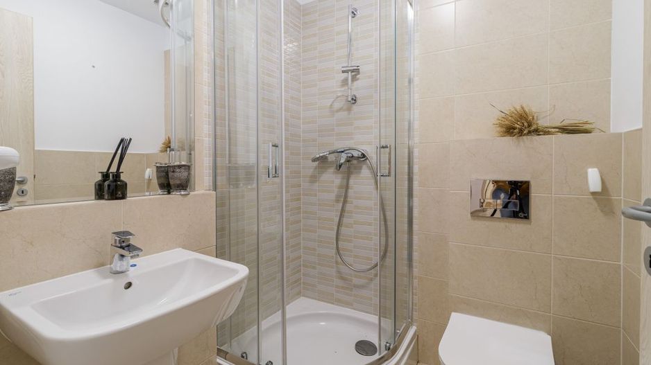 Apartament 3 camere curte proprie, Greenfield Baneasa - Poză 11