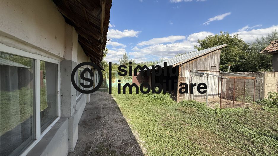 Casa + Teren 1676 Strada Principala Malul Mare - Poză 2