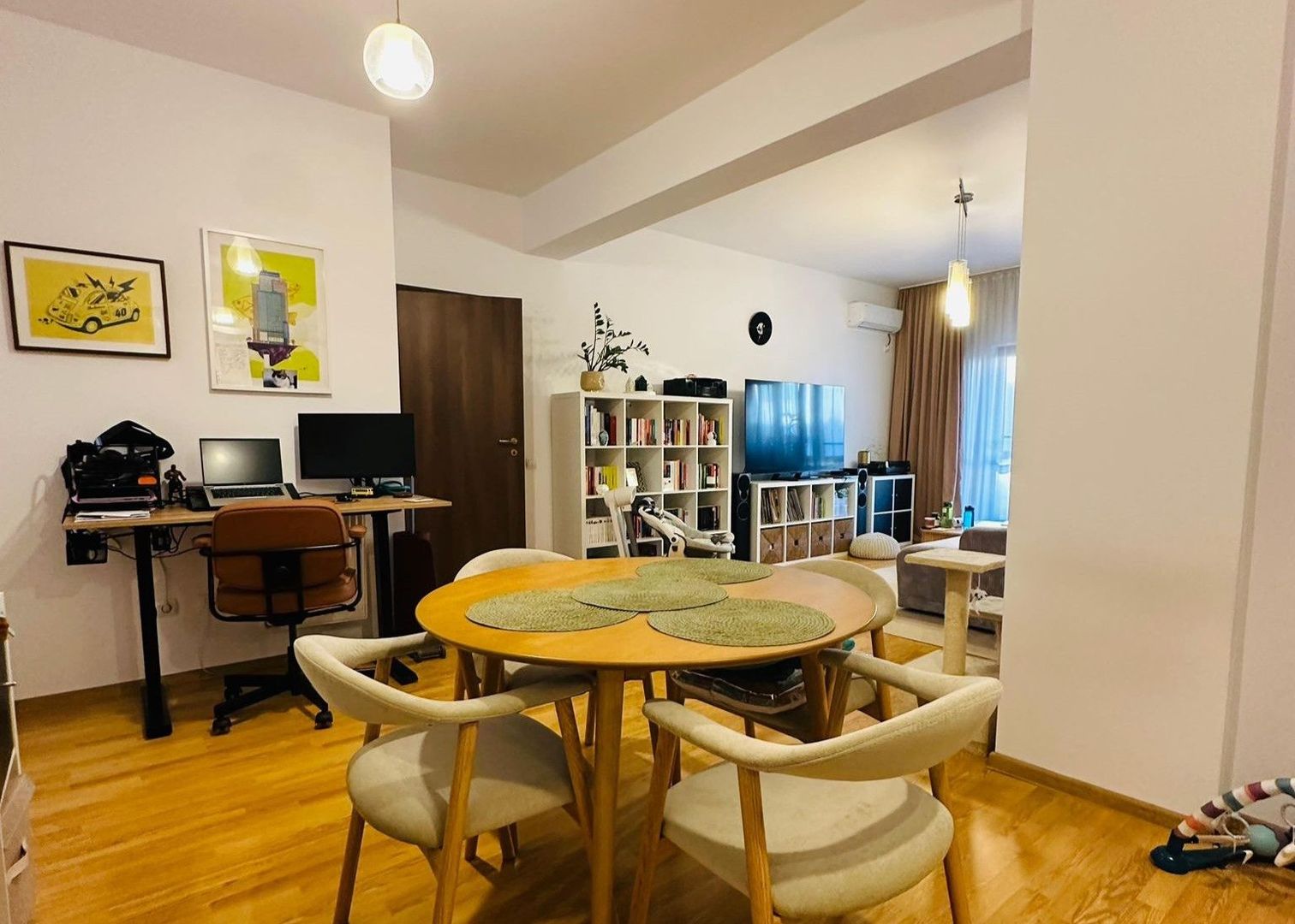 Apartament 2 camere cu terasa generoasa Parcare inclusa - Poză 2