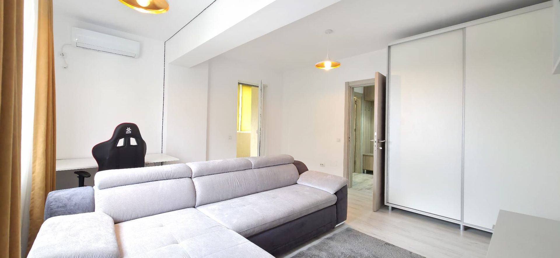 Garsoniera Decomandata Solstitiului Mall La Strada - Amurgului - Poză 2