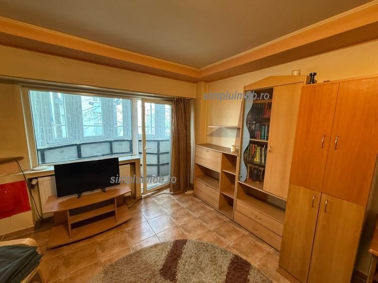 Garsoniera Spatioasa Utilata Mobilata Dristor Baba Novac - Poză 5