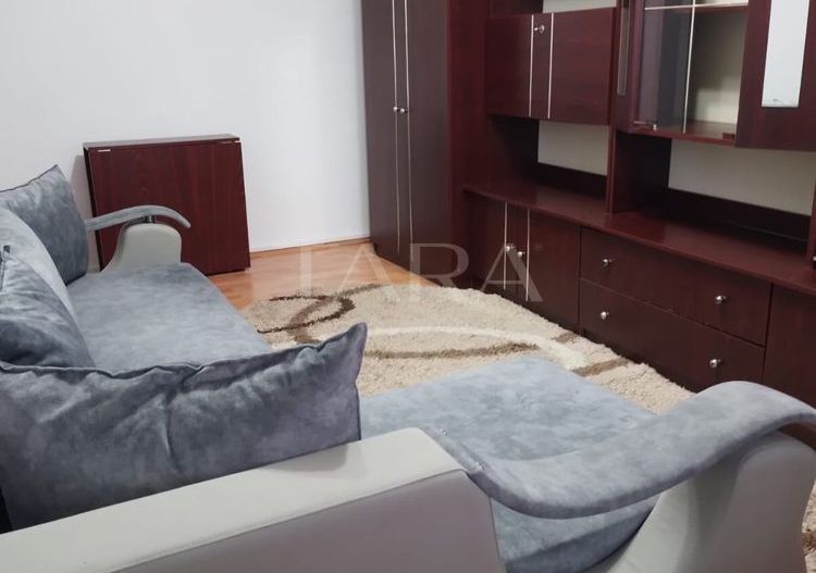 Garsonieră cu balcon, etaj intermediar. - Poză 2