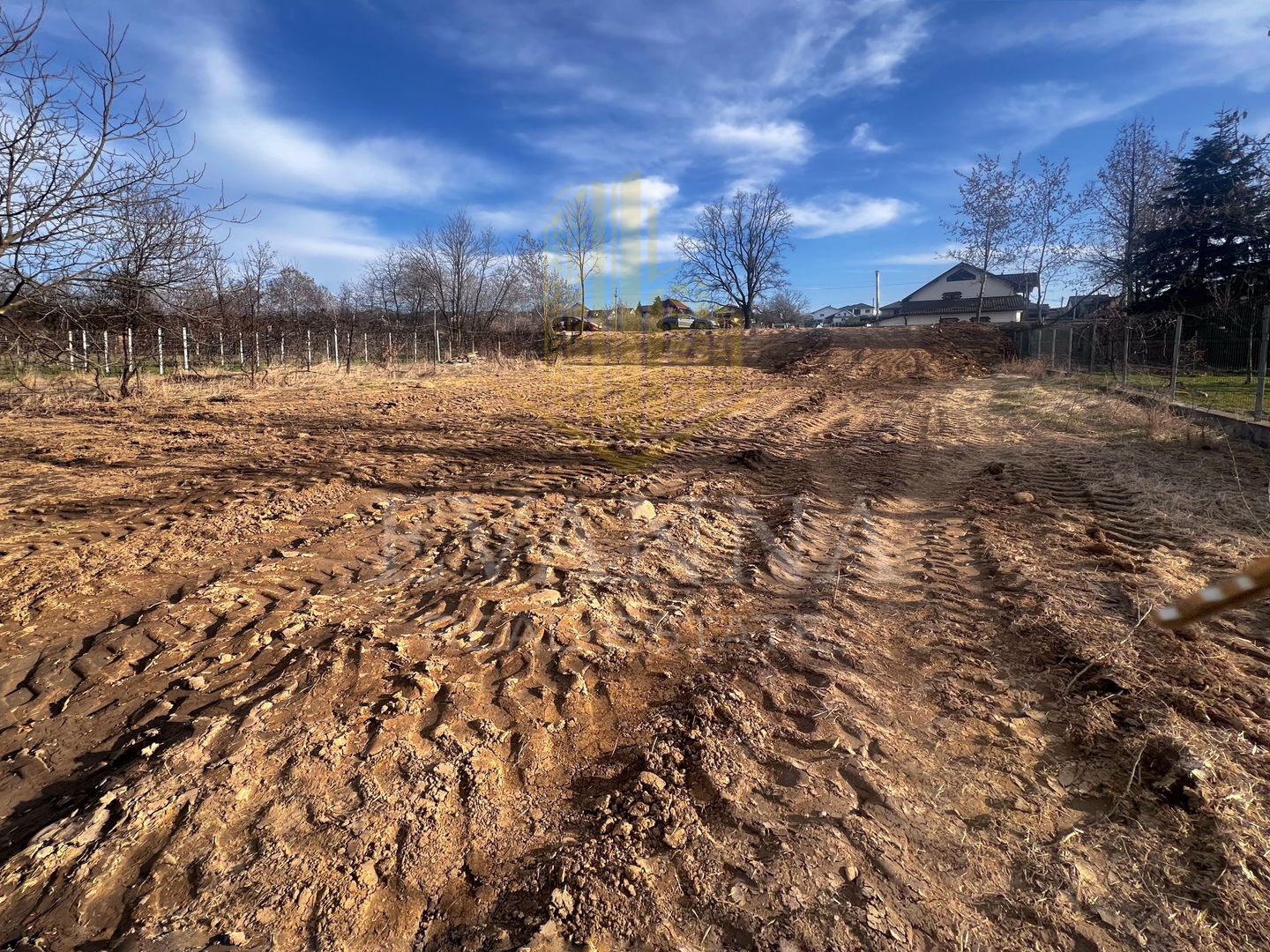 De vanzare 9 ari | intravilan | Tăuții de Sus , Baia Sprie. - Poză 1