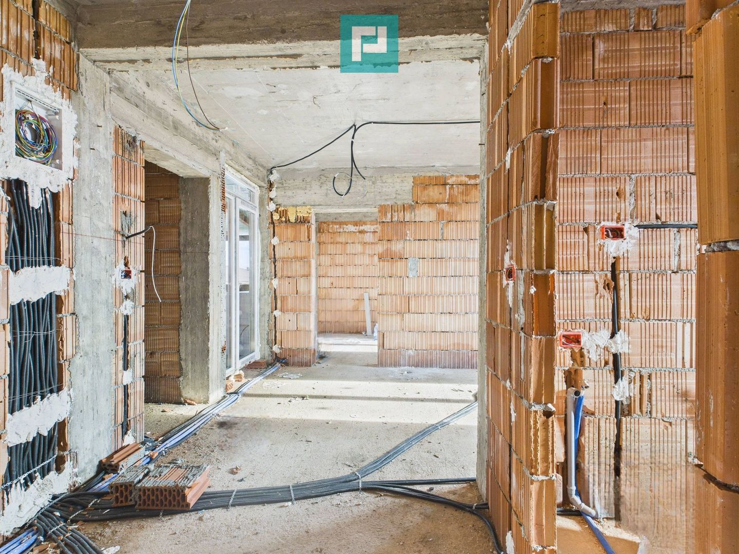 Penthouse cu terasă generoasă, în centrul Chișodei - Poză 11