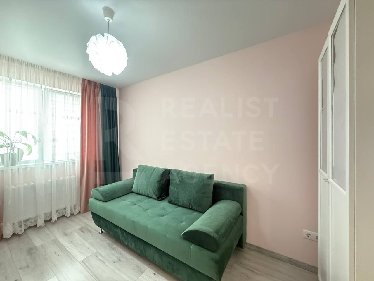 Vânzare, casă, 2 nivele, 3 camere, strada Miorița, Colonița. - Poză 12