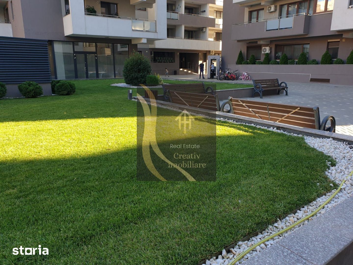 Studio cu gradina proprie - Soho Unirii - Poză 10