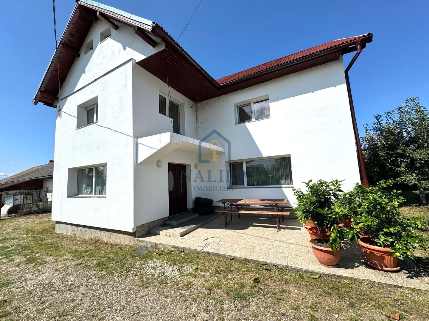 Casa spatioasa cu zona amenajata pentru ferma Cicarlau - Poză 1