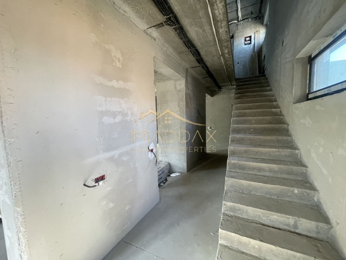 Vila cu 5 camere *200mp* utili // curte 425mp // Corbeanca - Poză 18