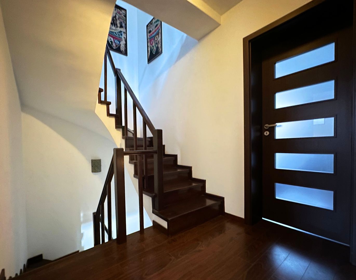 Închiriere casa duplex primitor creat pentru confort liniște și momente frumoase - Poză 25