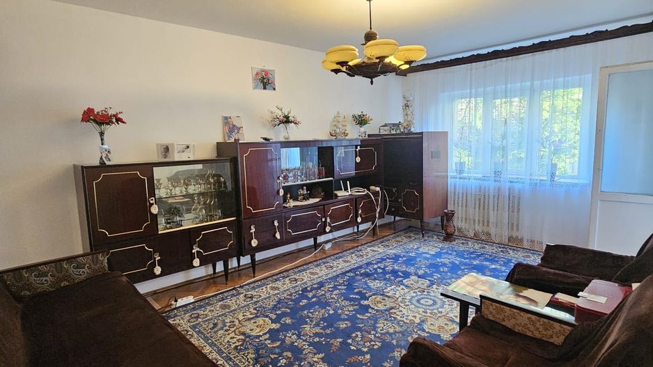 Apartament 3 camere- Lapus, zona Restaurant intim - Poză 1