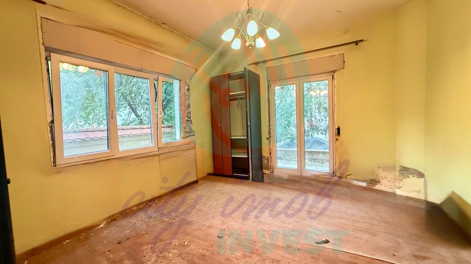 Proprietate cu farmec Art Deco în Cartierul Evreiesc cu multa verdeata - Poză 9