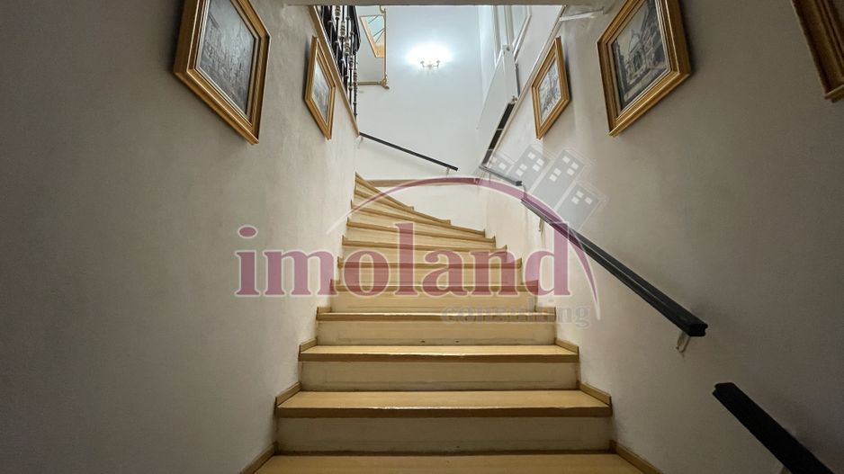 Apartament spectaculos de 4 camere într-o vilă cu farmec istoric pta Victoriei - Poză 16