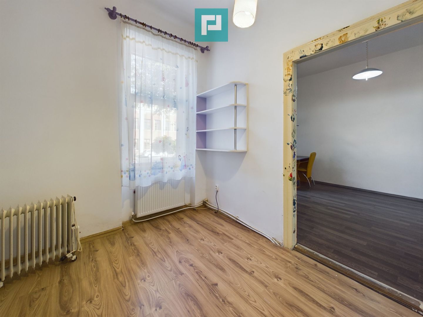 Clădire cu două apartamente zonă centrală - Poză 9