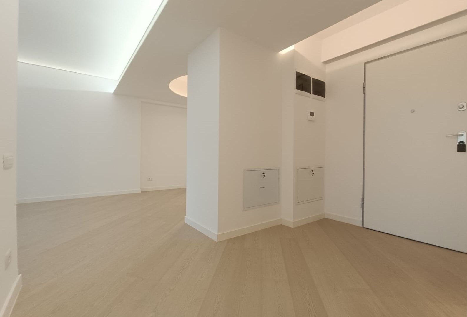Apartament 3 camere NOU NEFOLOSIT Cortina NORTH - Poză 17