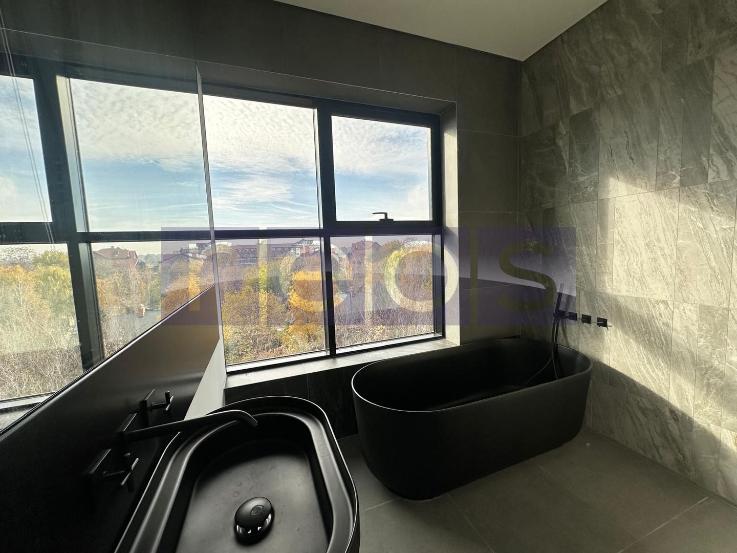 DE VANZARE PENTHOUSE 200MP | 4 CAMERE | DESIGN DEOSEBIT | FINISAJE LUX - Poză 23